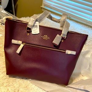 NWT Coach maroon tote bag